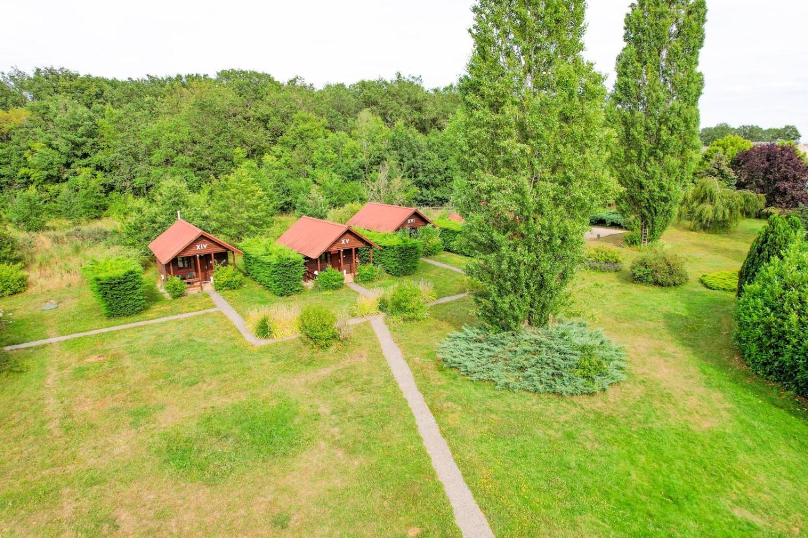 Les Cabanes Parisiennes - Chalets 1H30 From Paris - 62P Sainte-Geneviève-des-Bois Kültér fotó